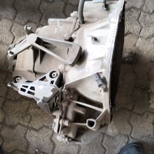 RENAULT TRIBER MANUAL GAR BOX